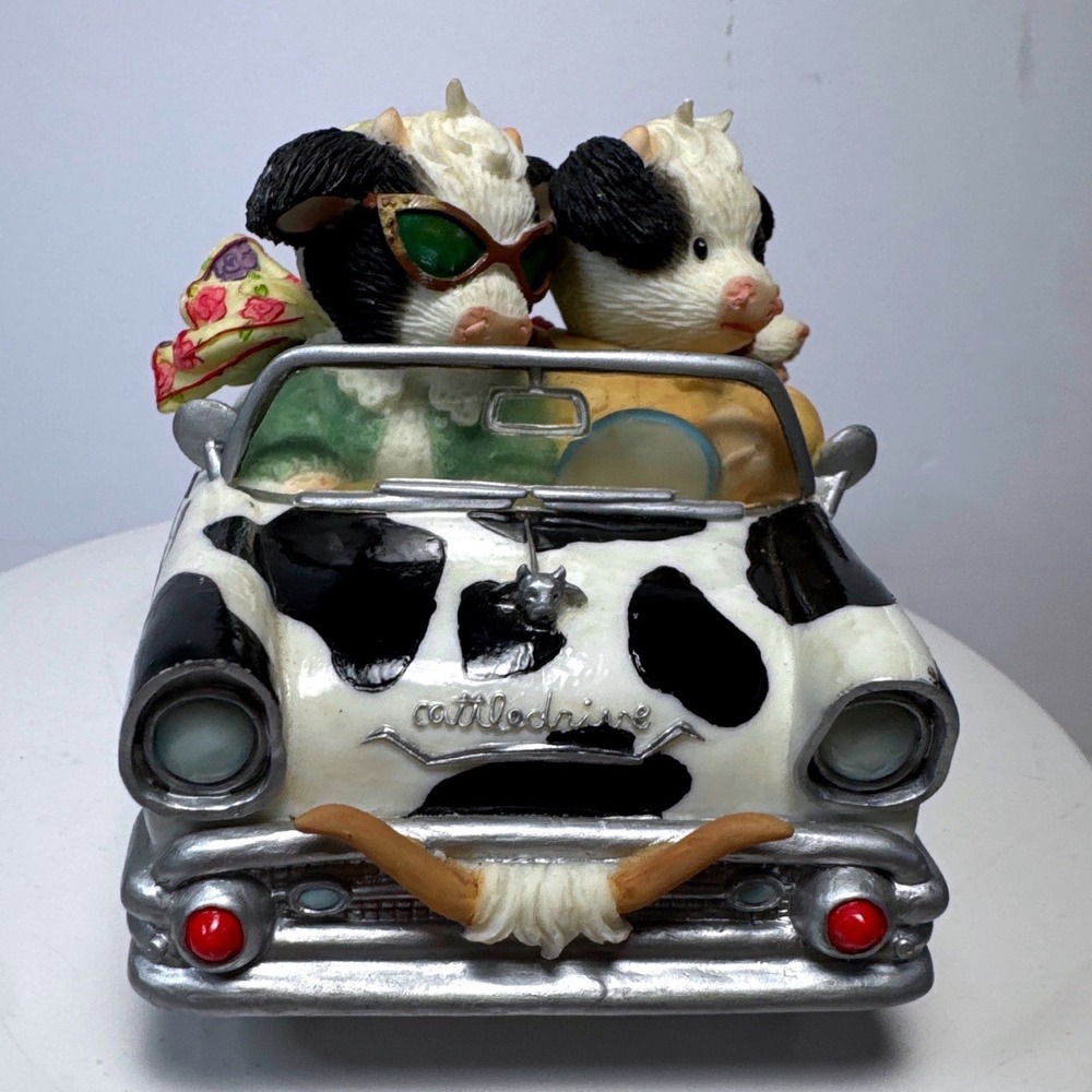 Enesco Mary Moo Moos Figurine 2001 Cow Car 929948 Black White